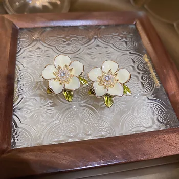 אלגנטי אמייל עגילי פרח לנשים חיקוי חתיכים אוזן פנינה תכשיטים בנות מסיבת יום הולדת מתנות, תכשיטים, אביזרים AS723