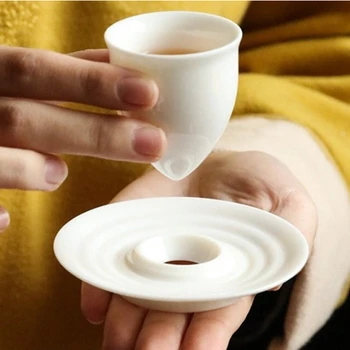 קרמיקה לבן כוס תה יצירתי Waterdrop פורצלן כוס תה 40ml כובע Cupn כוס תה קרמיקה קונג פו ערכת תה פורצלן לבן מים